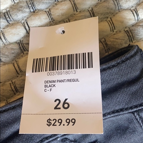 Forever 21 High Rise Skinny Jeans - Picture 3 of 5